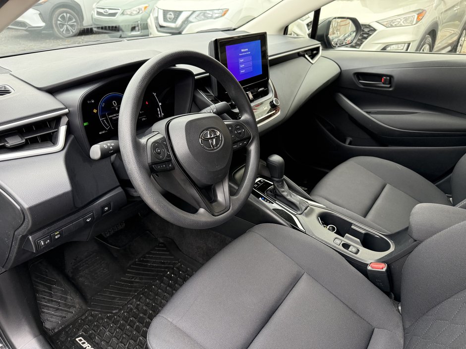 Toyota Corolla Hybrid LE 2024-12