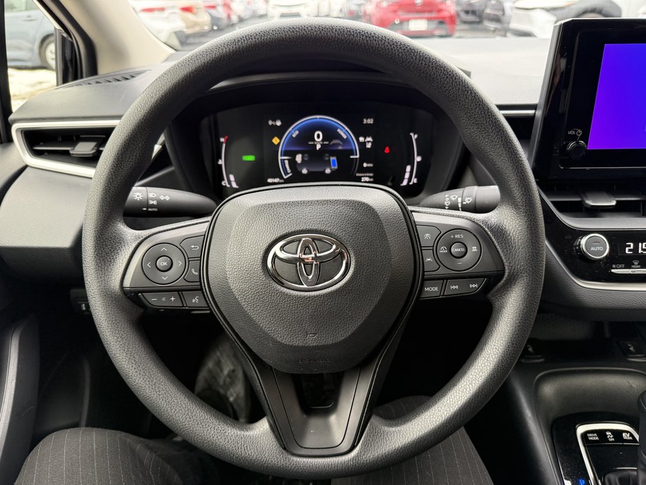 Toyota Corolla Hybrid LE 2024-13