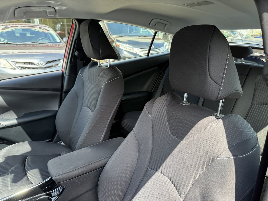 2020 Voitures Toyota Prius Prime-11