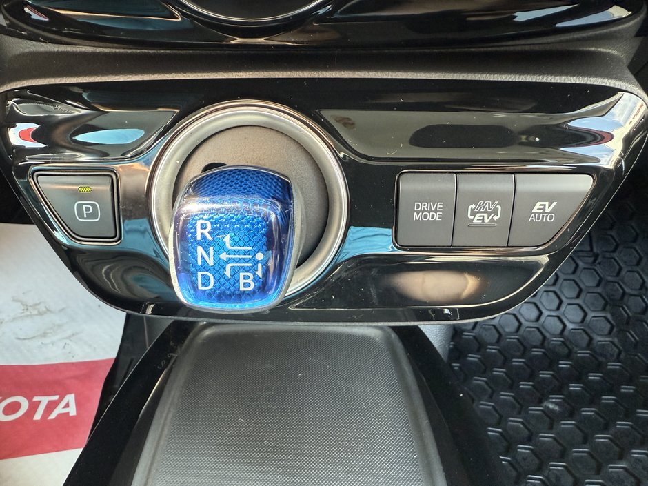 2020 Voitures Toyota Prius Prime-31