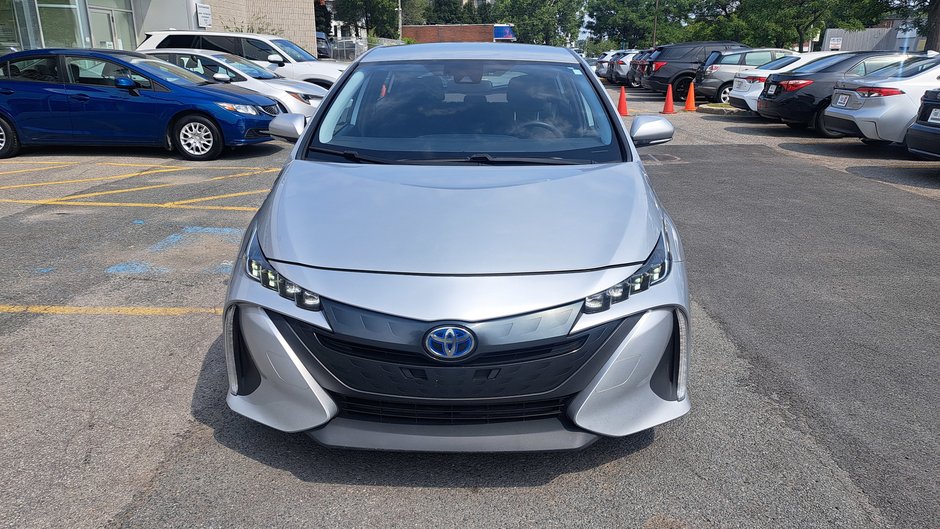 Toyota Prius Prime  2020-36