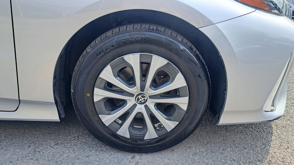 Toyota Prius Prime  2020-35