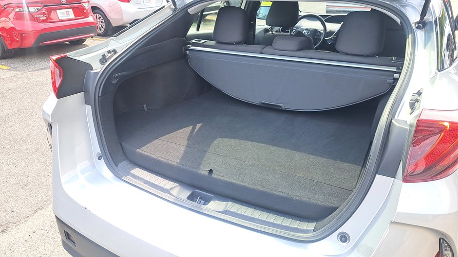 Toyota Prius Prime  2020-32