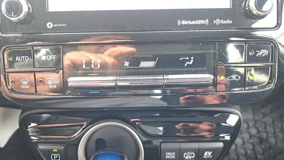 Toyota Prius Prime  2020-21