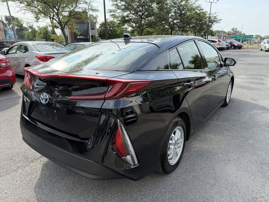 Toyota Prius Prime Upgrade 2020-5