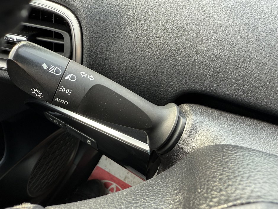 Toyota Prius Prime Upgrade 2020-16