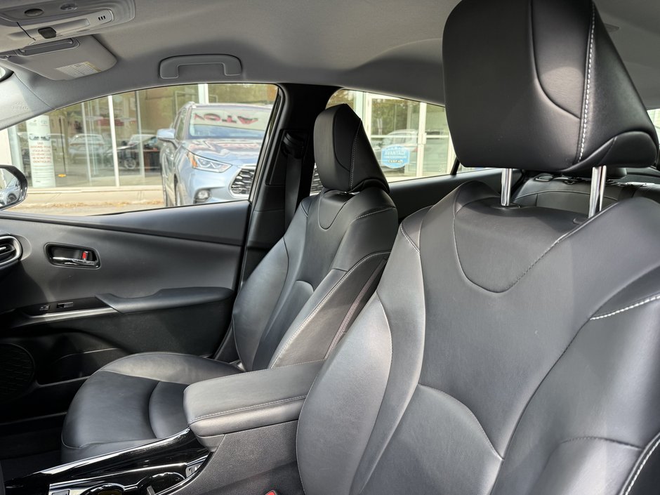 Toyota Prius Prime Upgrade 2020-11