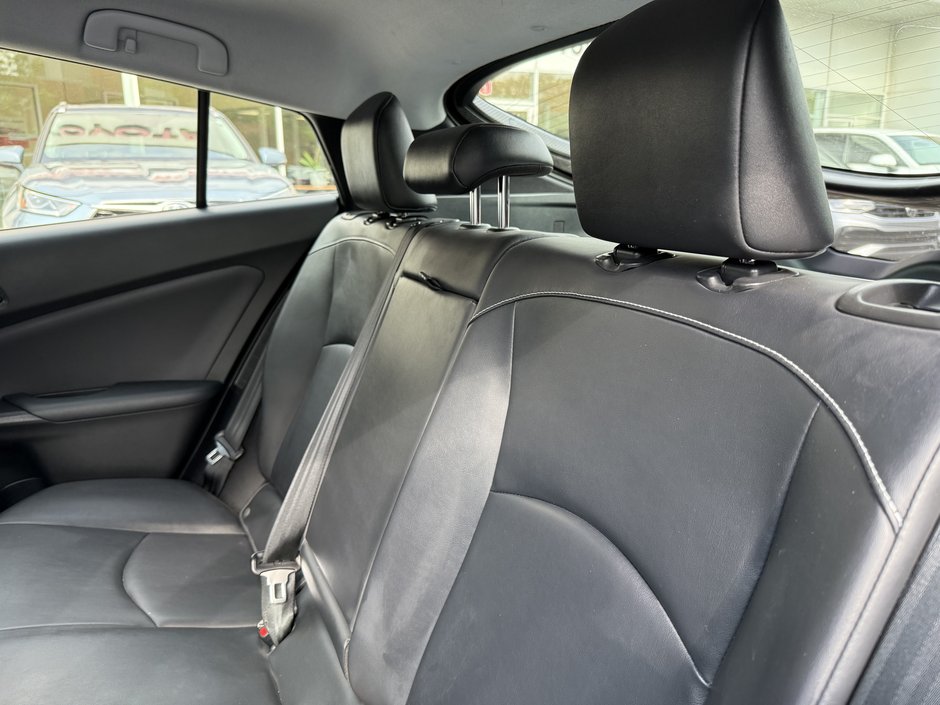 Toyota Prius Prime Upgrade 2020-27