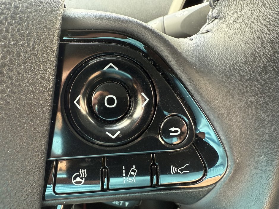 Toyota Prius Prime Upgrade 2020-17