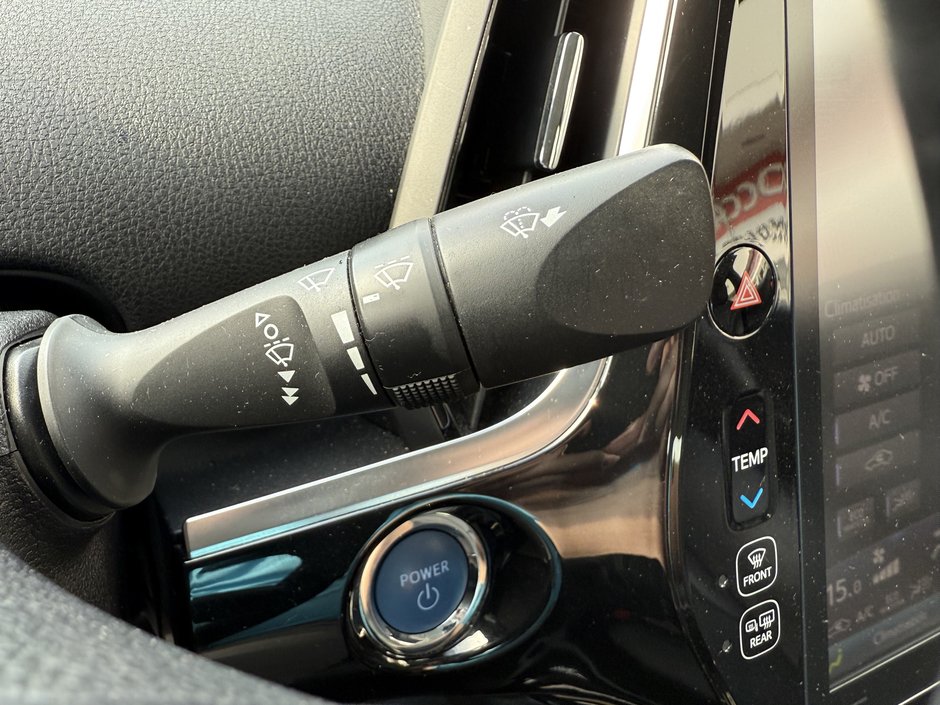 Toyota Prius Prime Upgrade 2020-18