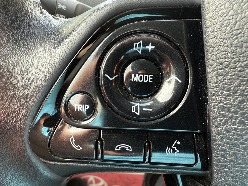 Toyota Prius Prime Upgrade 2020-15