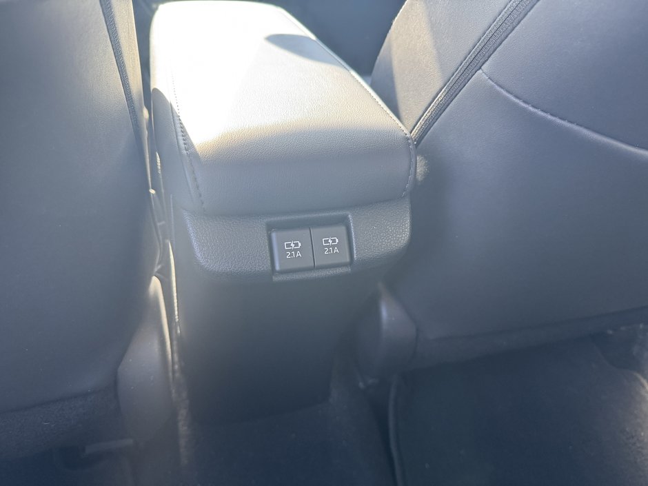 Toyota Prius Prime Upgrade 2020-8