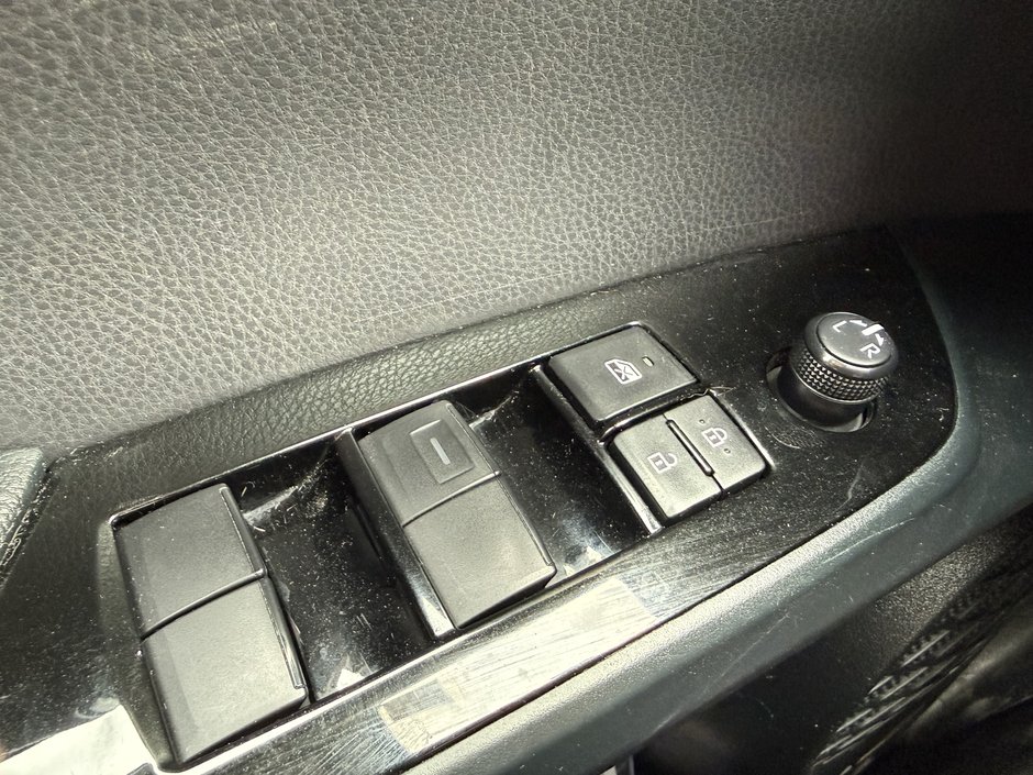 Toyota Prius Prime  2021-21