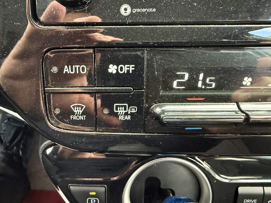 Toyota Prius Prime  2021-28