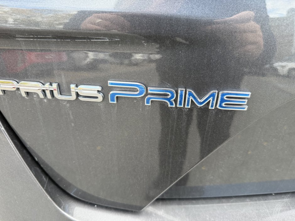 Toyota Prius Prime  2021-63