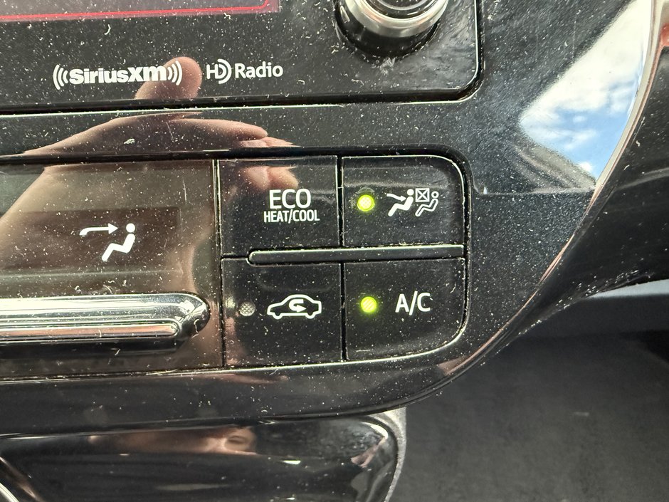 Toyota Prius Prime  2021-30