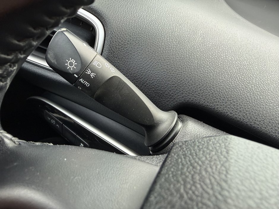 Toyota Prius Prime  2021-17