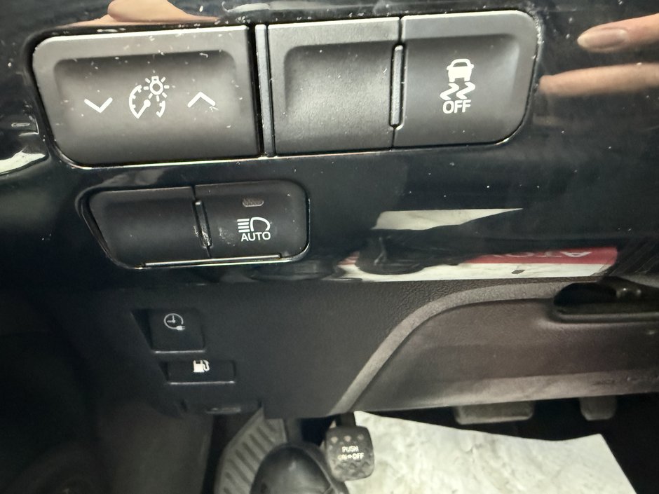 Toyota Prius Prime  2021-22