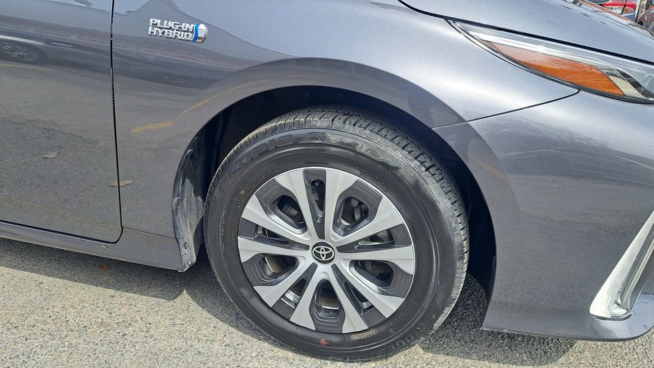 Voitures Toyota Prius Prime  2022-35