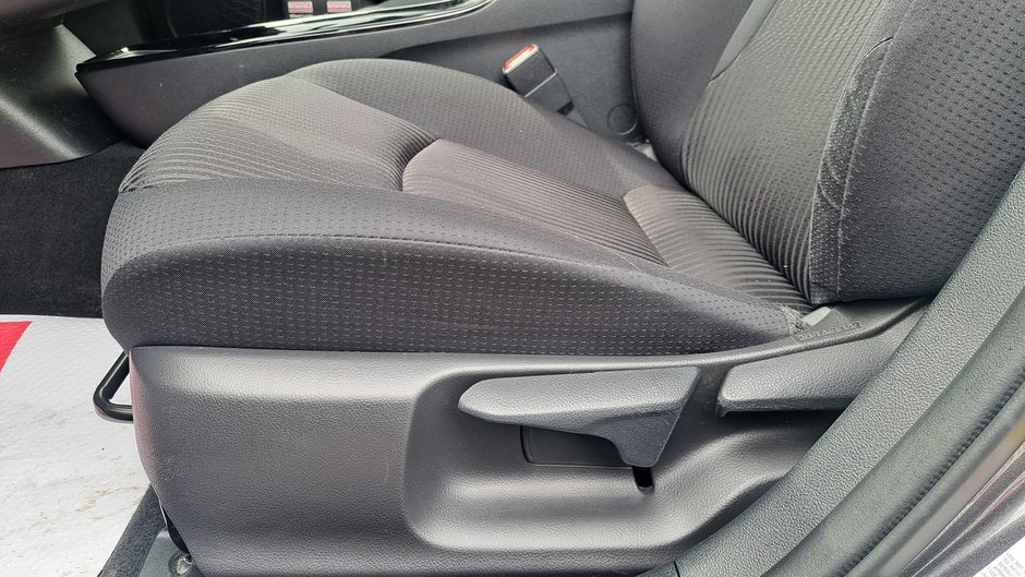 Voitures Toyota Prius Prime  2022-6