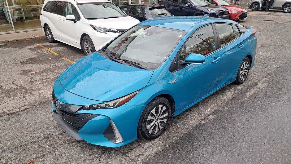 Toyota Prius Prime  2022-39