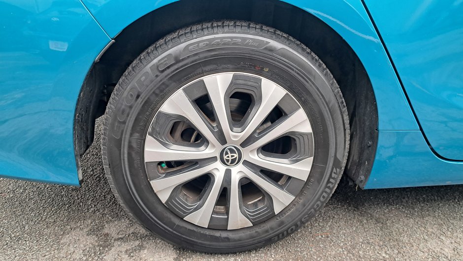 Toyota Prius Prime  2022-34