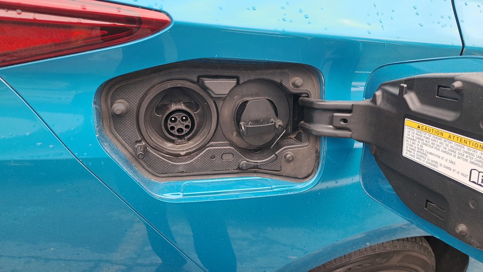 Toyota Prius Prime  2022-37