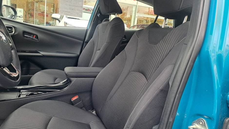 Toyota Prius Prime  2022-8