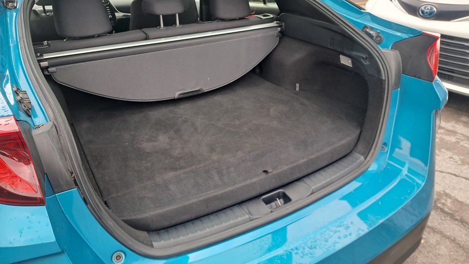 Toyota Prius Prime  2022-33