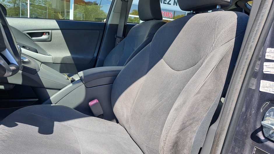 2010 Voitures Toyota Prius-8