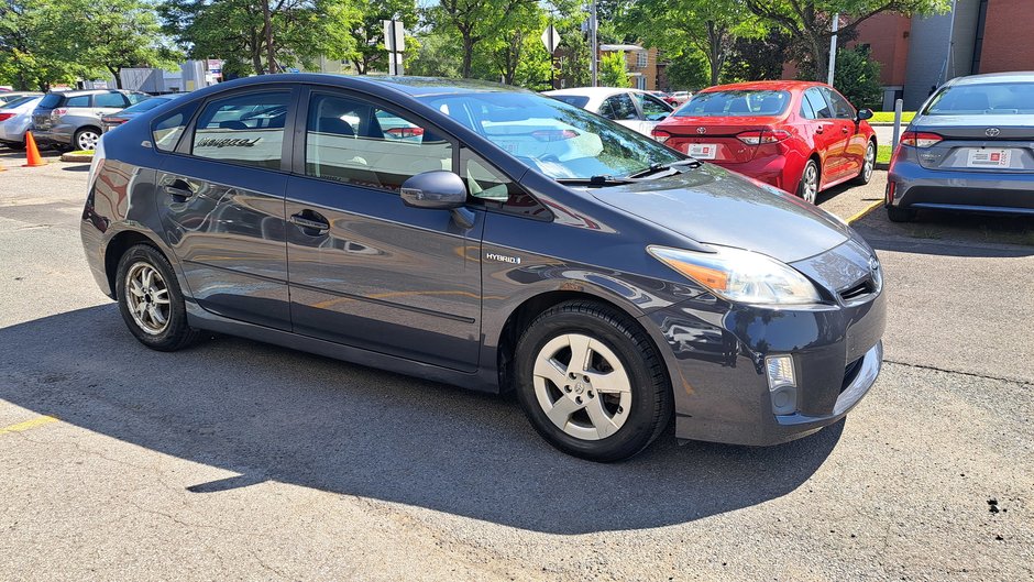 2010 Voitures Toyota Prius-1
