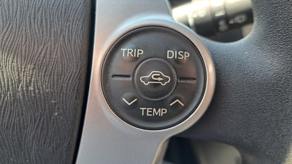 2010 Voitures Toyota Prius-11