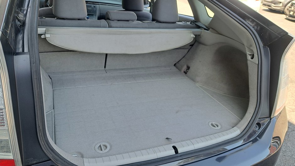2010 Voitures Toyota Prius-29