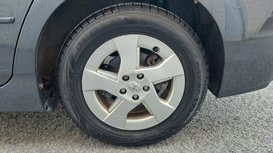2010 Voitures Toyota Prius-32