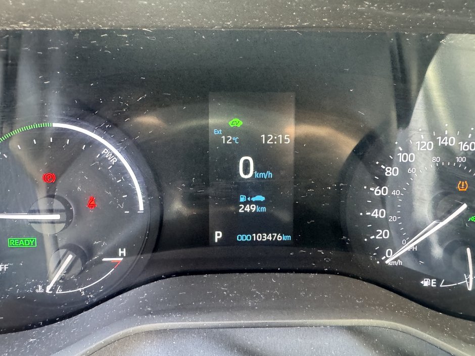 Toyota Sienna LE 2023-1