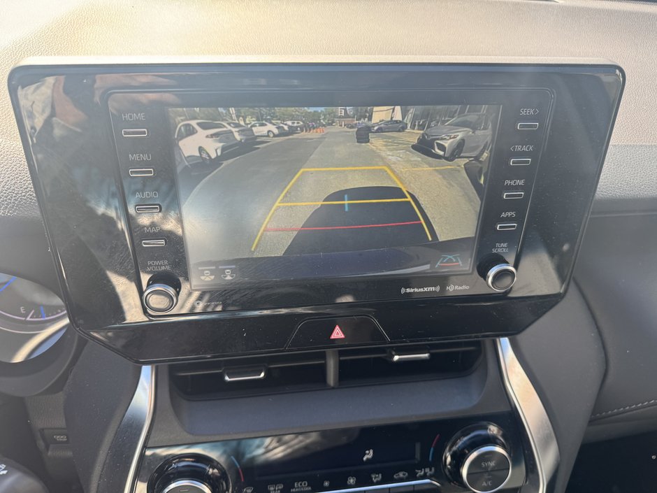 2021 Toyota Venza LE-14