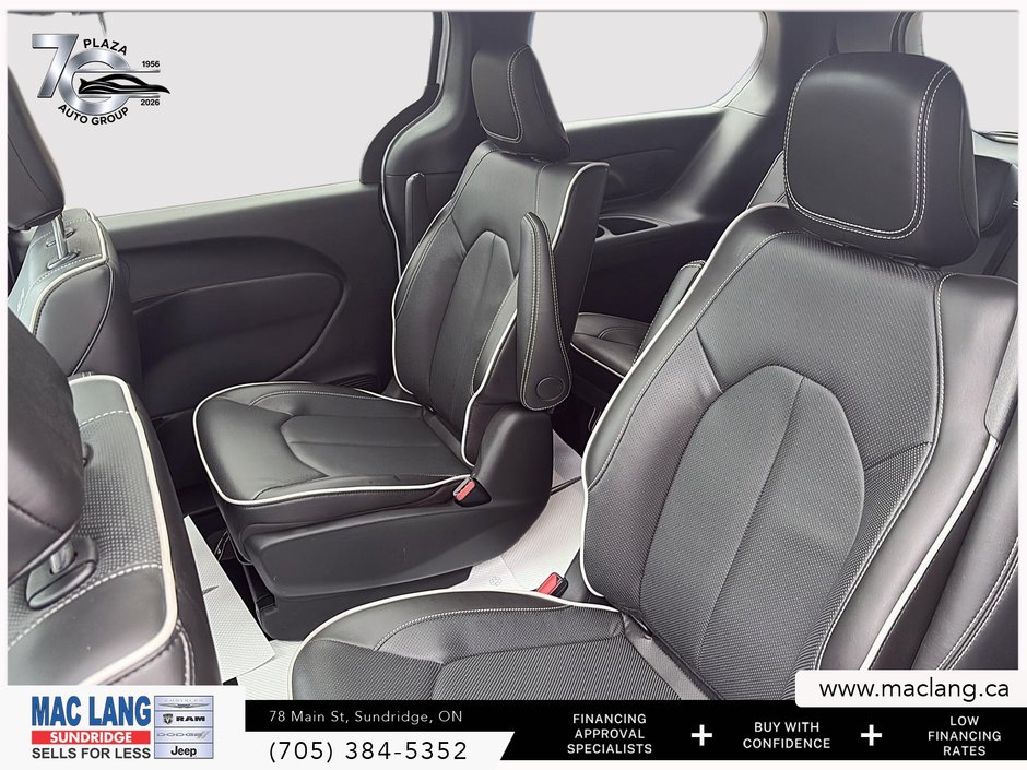 2024 Chrysler Pacifica Hybrid Premium S Appearance-12