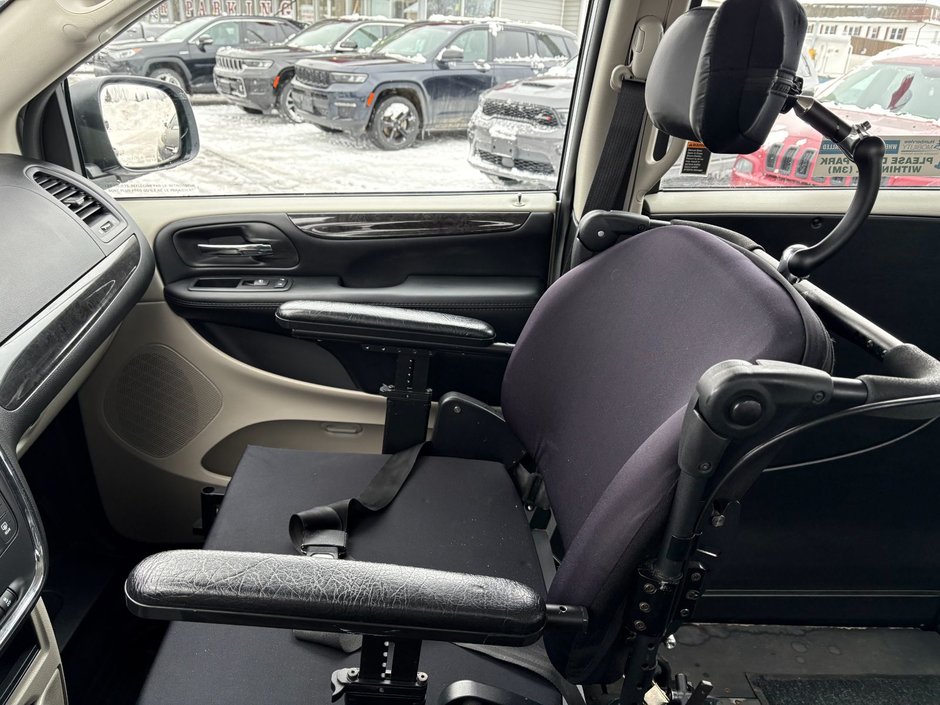2019 Dodge Grand Caravan Canada Value Package-32