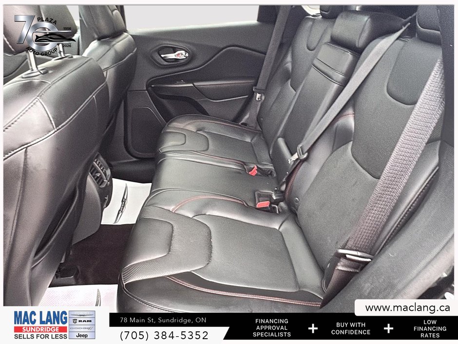2019 Jeep Cherokee Trailhawk Elite-12
