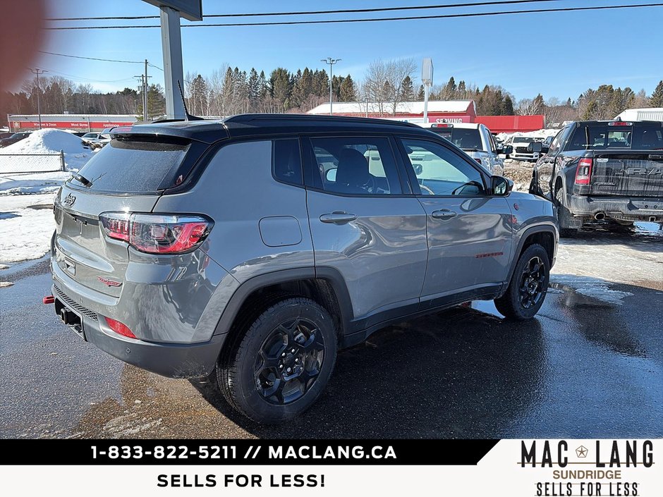 2024 Jeep Compass Trailhawk-4