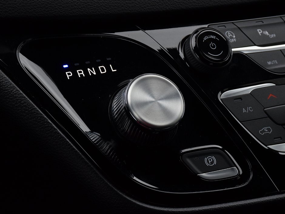 2025 Chrysler GRAND CARAVAN SXT-23