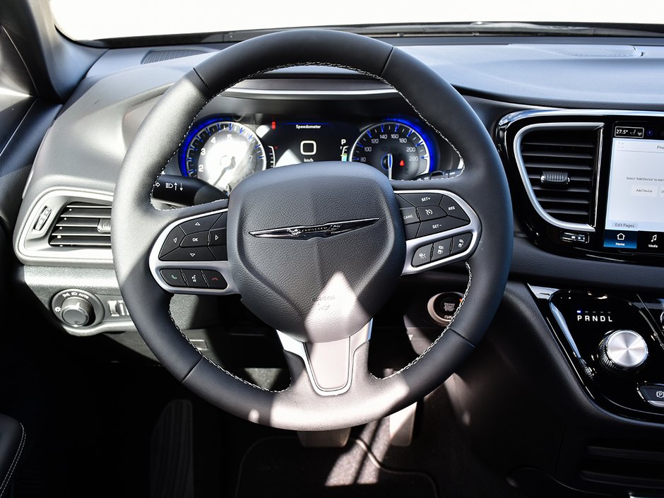 2026 Chrysler Grand Caravan SXT-16