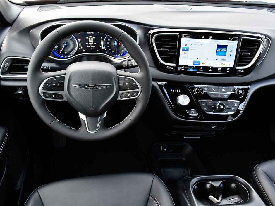 2026 Chrysler Grand Caravan SXT-14