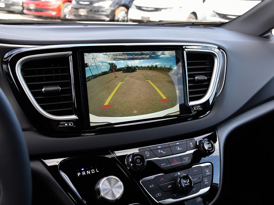 2026 Chrysler Grand Caravan SXT-23