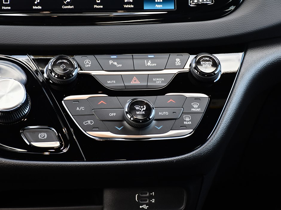 2026 Chrysler Grand Caravan SXT-19