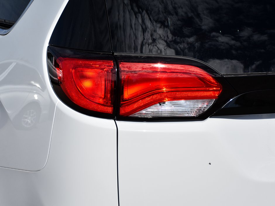 2026 Chrysler Grand Caravan SXT-8