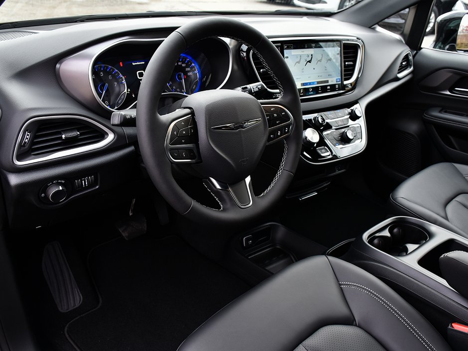2026 Chrysler Grand Caravan SXT-9