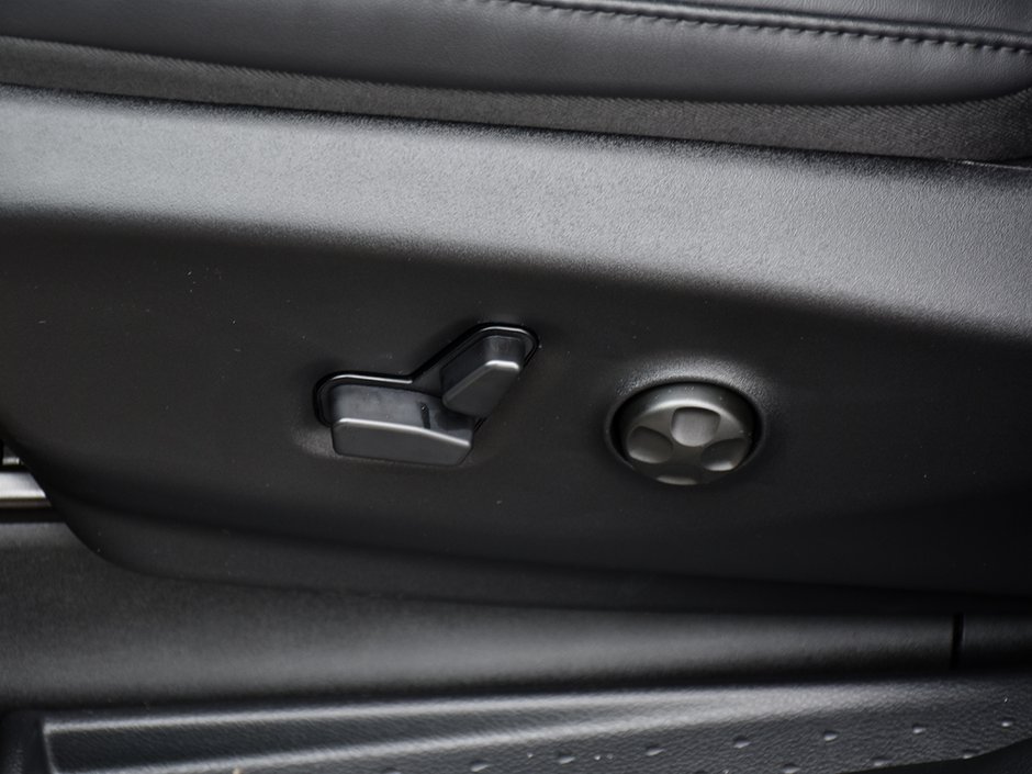 2026 Chrysler Grand Caravan SXT-12