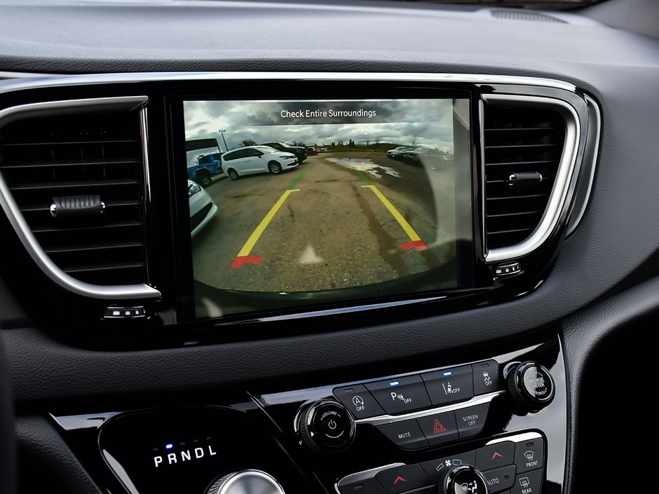 2026 Chrysler Grand Caravan SXT-23
