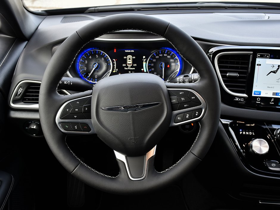 2026 Chrysler Grand Caravan SXT-16